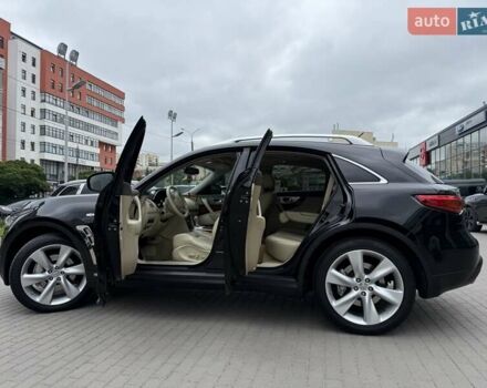 Черный Инфинити FX 37, объемом двигателя 3.7 л и пробегом 145 тыс. км за 20000 $, фото 10 на Automoto.ua