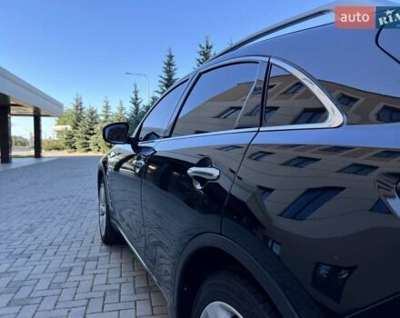 Черный Инфинити FX 37, объемом двигателя 3.7 л и пробегом 183 тыс. км за 14850 $, фото 15 на Automoto.ua