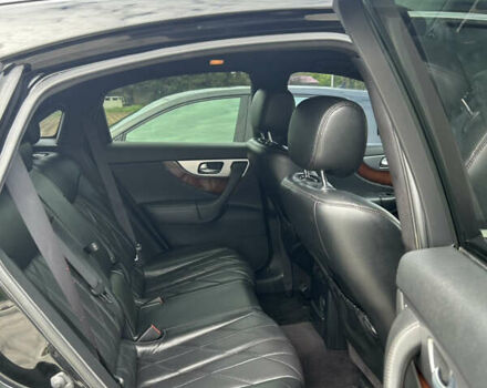 Черный Инфинити FX 37, объемом двигателя 3.7 л и пробегом 145 тыс. км за 18000 $, фото 36 на Automoto.ua