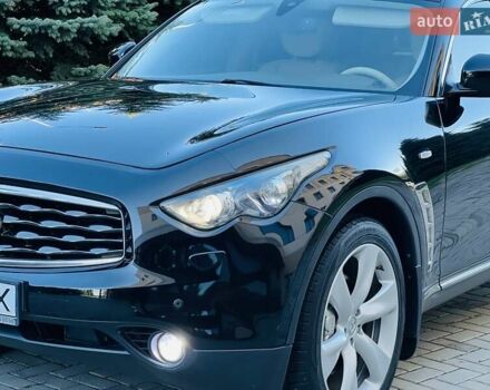 Черный Инфинити FX 37, объемом двигателя 3.7 л и пробегом 183 тыс. км за 14850 $, фото 20 на Automoto.ua