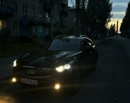 Черный Инфинити FX 37, объемом двигателя 3.7 л и пробегом 145 тыс. км за 18000 $, фото 48 на Automoto.ua