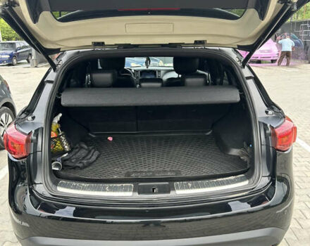 Черный Инфинити FX 37, объемом двигателя 3.7 л и пробегом 145 тыс. км за 18000 $, фото 18 на Automoto.ua