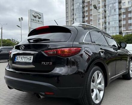Черный Инфинити FX 37, объемом двигателя 3.7 л и пробегом 145 тыс. км за 20000 $, фото 5 на Automoto.ua