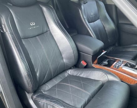 Чорний Інфініті FX 37, об'ємом двигуна 3.7 л та пробігом 186 тис. км за 18500 $, фото 18 на Automoto.ua