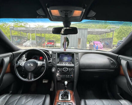 Черный Инфинити FX 37, объемом двигателя 3.7 л и пробегом 145 тыс. км за 18000 $, фото 30 на Automoto.ua