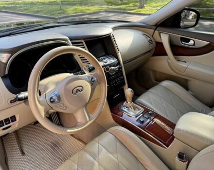 Инфинити FX 37 2011 в Полтаве на Automoto.ua Черный Инфинити FX 37, объемом двигателя 3.7 л и пробегом 165 тыс. км за 15900 $, фото 9 на Automoto.ua