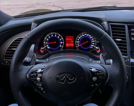 Черный Инфинити FX 37, объемом двигателя 3.7 л и пробегом 190 тыс. км за 16800 $, фото 8 на Automoto.ua