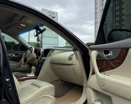 Черный Инфинити FX 37, объемом двигателя 3.7 л и пробегом 145 тыс. км за 20000 $, фото 14 на Automoto.ua