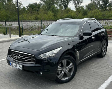Черный Инфинити FX 37, объемом двигателя 3.7 л и пробегом 145 тыс. км за 18000 $, фото 4 на Automoto.ua
