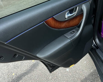 Черный Инфинити FX 37, объемом двигателя 3.7 л и пробегом 190 тыс. км за 16800 $, фото 16 на Automoto.ua