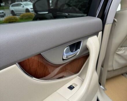 Черный Инфинити FX 37, объемом двигателя 3.7 л и пробегом 145 тыс. км за 20000 $, фото 17 на Automoto.ua