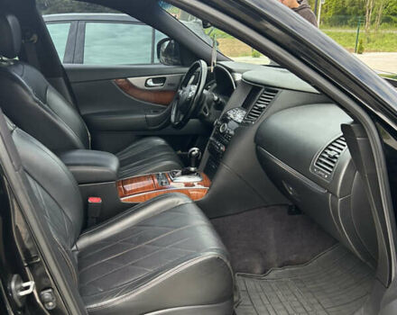 Черный Инфинити FX 37, объемом двигателя 3.7 л и пробегом 145 тыс. км за 18000 $, фото 35 на Automoto.ua