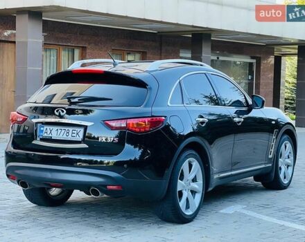 Черный Инфинити FX 37, объемом двигателя 3.7 л и пробегом 183 тыс. км за 14850 $, фото 9 на Automoto.ua
