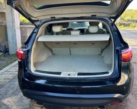 Черный Инфинити FX 37, объемом двигателя 3.7 л и пробегом 120 тыс. км за 12500 $, фото 9 на Automoto.ua