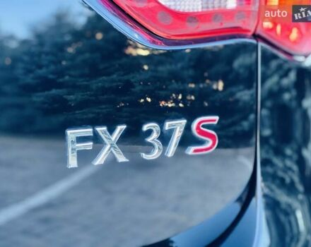 Чорний Інфініті FX 37, об'ємом двигуна 3.7 л та пробігом 183 тис. км за 16500 $, фото 25 на Automoto.ua