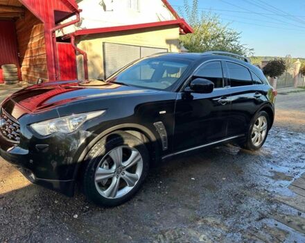 Черный Инфинити FX 37, объемом двигателя 3.7 л и пробегом 120 тыс. км за 12500 $, фото 2 на Automoto.ua