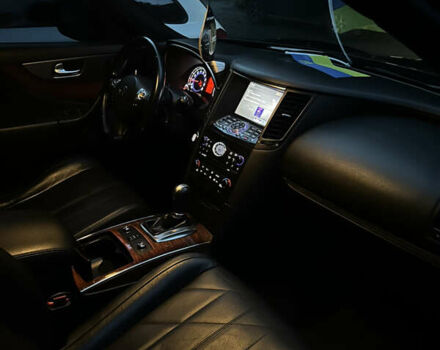 Черный Инфинити FX 37, объемом двигателя 3.7 л и пробегом 145 тыс. км за 18000 $, фото 42 на Automoto.ua