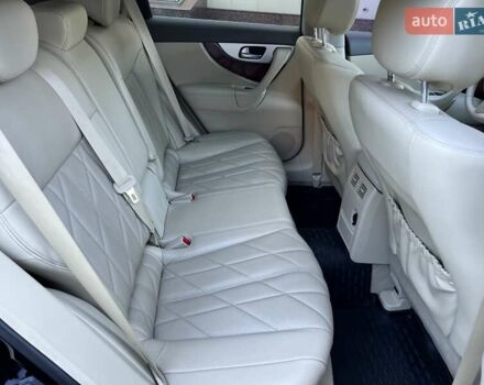 Черный Инфинити FX 37, объемом двигателя 3.7 л и пробегом 183 тыс. км за 14850 $, фото 39 на Automoto.ua