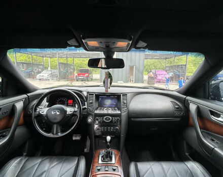 Черный Инфинити FX 37, объемом двигателя 3.7 л и пробегом 145 тыс. км за 18000 $, фото 20 на Automoto.ua