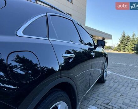 Черный Инфинити FX 37, объемом двигателя 3.7 л и пробегом 183 тыс. км за 14850 $, фото 16 на Automoto.ua