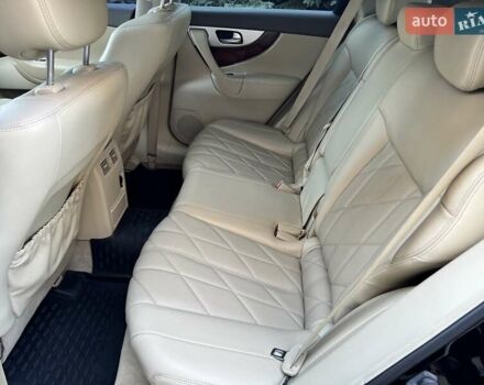 Черный Инфинити FX 37, объемом двигателя 3.7 л и пробегом 183 тыс. км за 14850 $, фото 36 на Automoto.ua