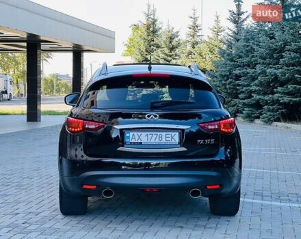 Черный Инфинити FX 37, объемом двигателя 3.7 л и пробегом 183 тыс. км за 14850 $, фото 8 на Automoto.ua