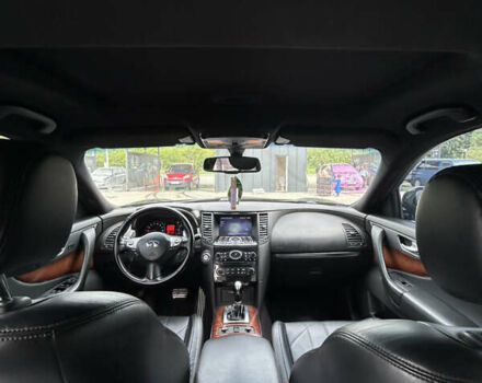 Черный Инфинити FX 37, объемом двигателя 3.7 л и пробегом 145 тыс. км за 18000 $, фото 21 на Automoto.ua