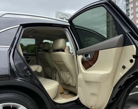 Черный Инфинити FX 37, объемом двигателя 3.7 л и пробегом 145 тыс. км за 20000 $, фото 12 на Automoto.ua