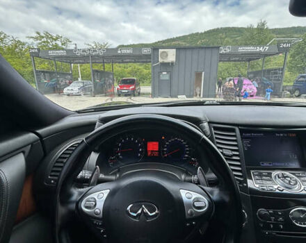 Черный Инфинити FX 37, объемом двигателя 3.7 л и пробегом 145 тыс. км за 18000 $, фото 27 на Automoto.ua