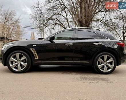 Чорний Інфініті FX 37, об'ємом двигуна 3.7 л та пробігом 211 тис. км за 16900 $, фото 6 на Automoto.ua