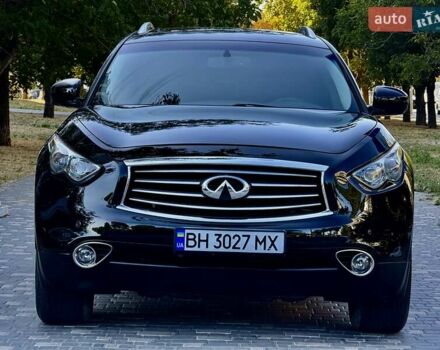 Черный Инфинити FX 37, объемом двигателя 3.7 л и пробегом 202 тыс. км за 15400 $, фото 2 на Automoto.ua