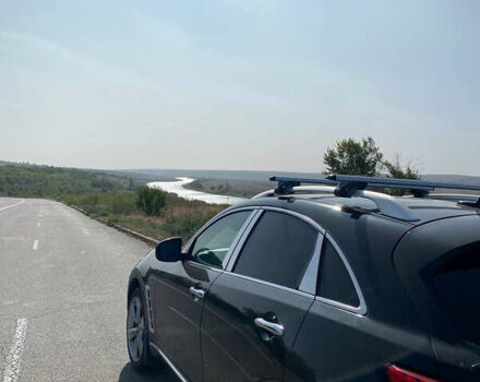 Черный Инфинити FX 37, объемом двигателя 3.7 л и пробегом 127 тыс. км за 15500 $, фото 30 на Automoto.ua