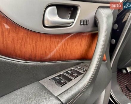 Чорний Інфініті FX 37, об'ємом двигуна 3.7 л та пробігом 211 тис. км за 16900 $, фото 50 на Automoto.ua