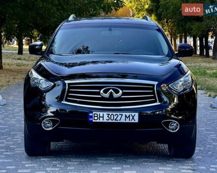 Черный Инфинити FX 37, объемом двигателя 3.7 л и пробегом 202 тыс. км за 15400 $, фото 3 на Automoto.ua
