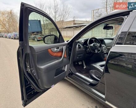 Чорний Інфініті FX 37, об'ємом двигуна 3.7 л та пробігом 211 тис. км за 16900 $, фото 49 на Automoto.ua