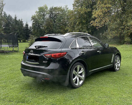 Черный Инфинити FX 37, объемом двигателя 3.7 л и пробегом 127 тыс. км за 15500 $, фото 20 на Automoto.ua