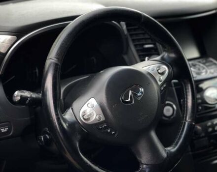 Черный Инфинити FX 37, объемом двигателя 3.7 л и пробегом 199 тыс. км за 15300 $, фото 7 на Automoto.ua