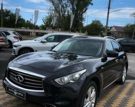 Черный Инфинити FX 37, объемом двигателя 3.7 л и пробегом 199 тыс. км за 15300 $, фото 1 на Automoto.ua