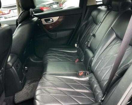 Черный Инфинити FX 37, объемом двигателя 3.7 л и пробегом 199 тыс. км за 15300 $, фото 10 на Automoto.ua