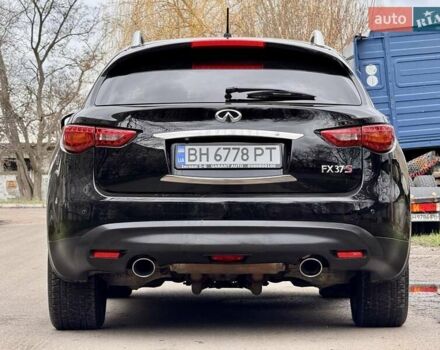 Чорний Інфініті FX 37, об'ємом двигуна 3.7 л та пробігом 211 тис. км за 16900 $, фото 13 на Automoto.ua