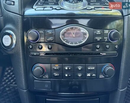 Черный Инфинити FX 37, объемом двигателя 3.7 л и пробегом 211 тыс. км за 16800 $, фото 62 на Automoto.ua