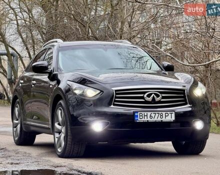 Чорний Інфініті FX 37, об'ємом двигуна 3.7 л та пробігом 211 тис. км за 16900 $, фото 8 на Automoto.ua