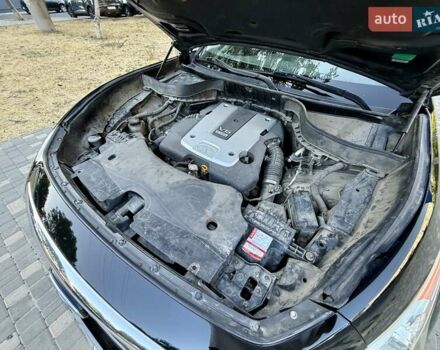 Черный Инфинити FX 37, объемом двигателя 3.7 л и пробегом 202 тыс. км за 15400 $, фото 6 на Automoto.ua