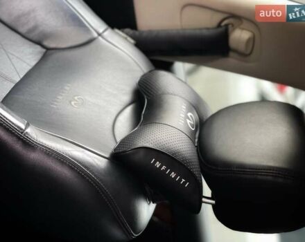 Черный Инфинити FX 37, объемом двигателя 3.7 л и пробегом 199 тыс. км за 15300 $, фото 6 на Automoto.ua