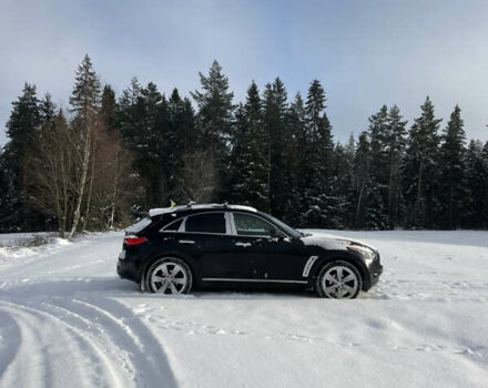 Черный Инфинити FX 37, объемом двигателя 3.7 л и пробегом 127 тыс. км за 15500 $, фото 3 на Automoto.ua