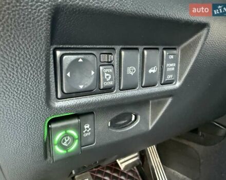 Черный Инфинити FX 37, объемом двигателя 3.7 л и пробегом 211 тыс. км за 16800 $, фото 3 на Automoto.ua