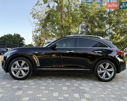 Черный Инфинити FX 37, объемом двигателя 3.7 л и пробегом 211 тыс. км за 16800 $, фото 80 на Automoto.ua