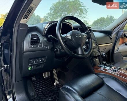 Черный Инфинити FX 37, объемом двигателя 3.7 л и пробегом 211 тыс. км за 16800 $, фото 45 на Automoto.ua