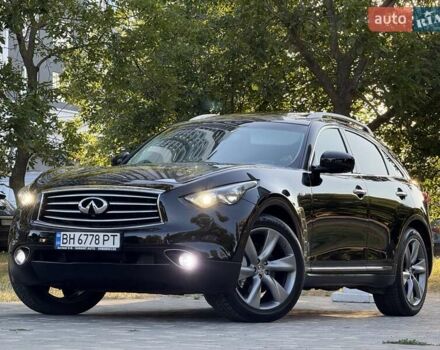 Черный Инфинити FX 37, объемом двигателя 3.7 л и пробегом 211 тыс. км за 16800 $, фото 5 на Automoto.ua