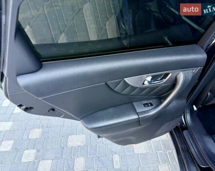 Черный Инфинити FX 37, объемом двигателя 3.7 л и пробегом 202 тыс. км за 15400 $, фото 29 на Automoto.ua